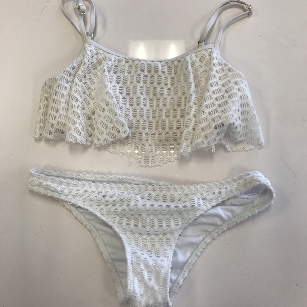 Roxy White Crochet Flounce Bikini Set Size S Coastal Boho Swim